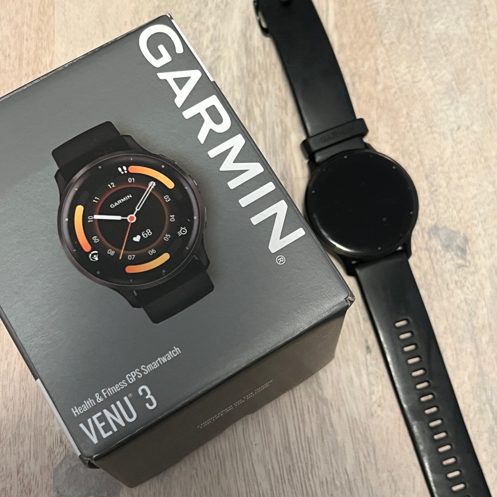 Garmin Venu 3 Smartwatch
